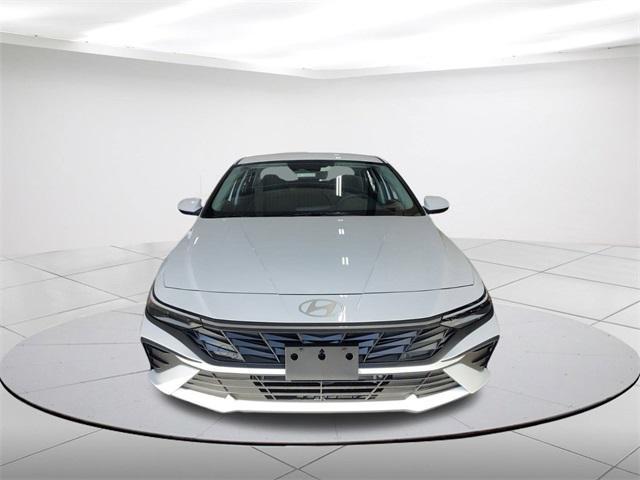 new 2025 Hyundai Elantra HEV car, priced at $26,343