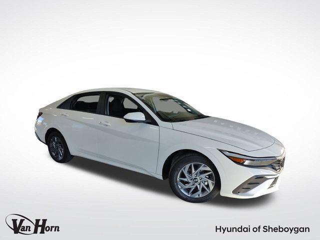 new 2025 Hyundai Elantra HEV car, priced at $25,343