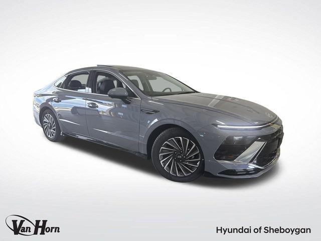 new 2025 Hyundai Sonata Hybrid car, priced at $38,121