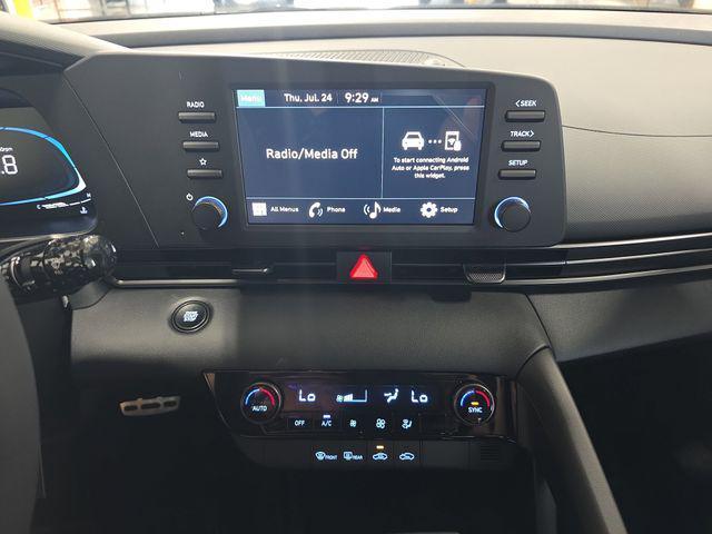 new 2025 Hyundai Elantra car, priced at $23,628