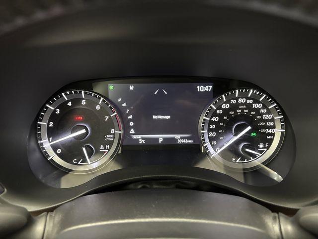 used 2021 Toyota Highlander car, priced at $39,998