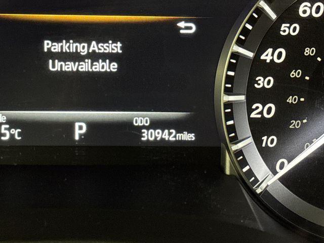 used 2021 Toyota Highlander car, priced at $39,998