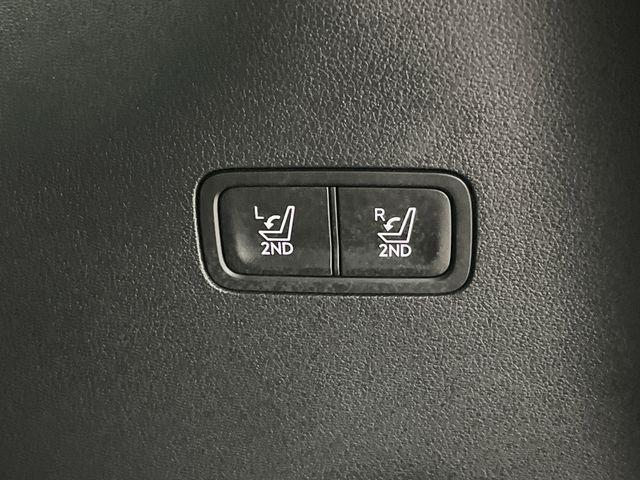 used 2024 Hyundai Santa Fe car, priced at $31,488