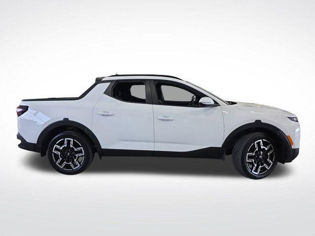 used 2025 Hyundai SANTA CRUZ car, priced at $33,212