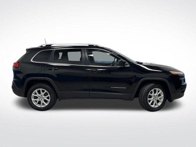 used 2018 Jeep Cherokee car, priced at $14,491
