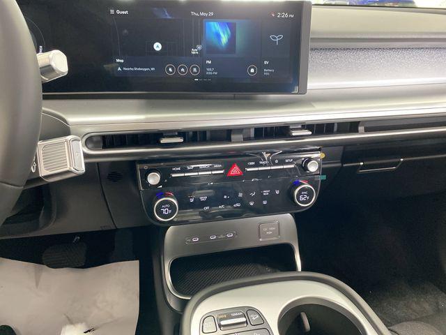 new 2026 Hyundai IONIQ 9 car, priced at $65,499