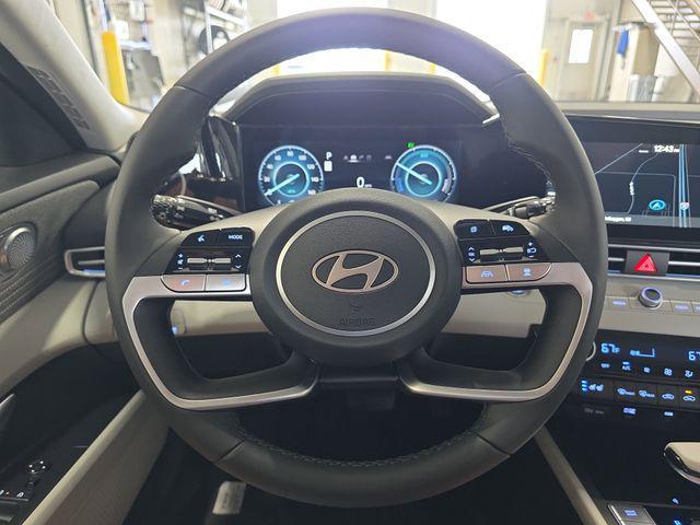 new 2025 Hyundai Elantra car, priced at $30,554