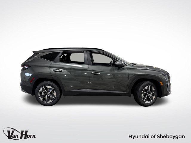 new 2025 Hyundai TUCSON Hybrid car, priced at $37,013