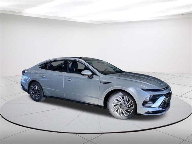 new 2025 Hyundai Sonata Hybrid car, priced at $36,828