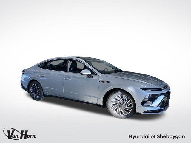 new 2025 Hyundai Sonata Hybrid car, priced at $36,828