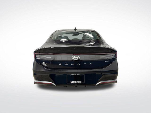 used 2024 Hyundai Sonata Hybrid car, priced at $29,274