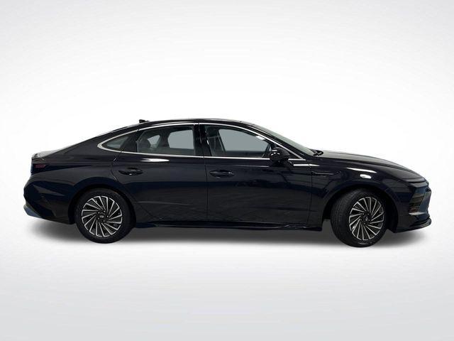 used 2024 Hyundai Sonata Hybrid car, priced at $29,274
