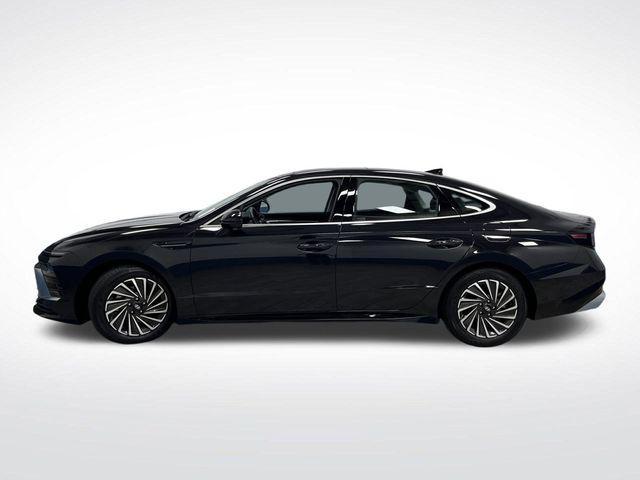 used 2024 Hyundai Sonata Hybrid car, priced at $29,274