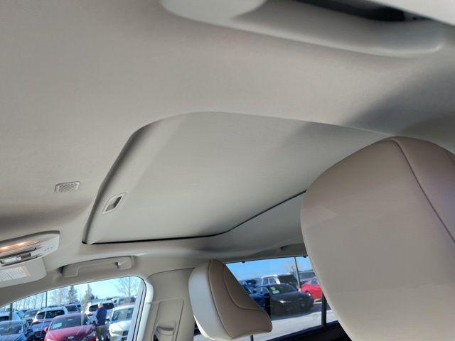 used 2021 Toyota Highlander car, priced at $32,885