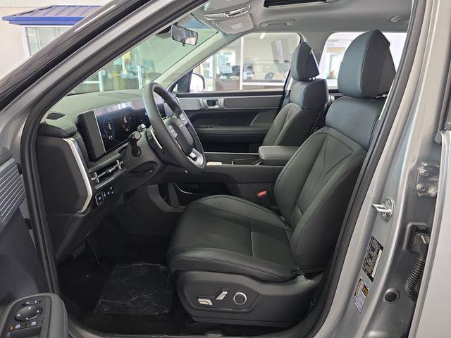 new 2025 Hyundai Santa Fe car, priced at $40,124