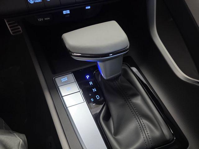 new 2025 Hyundai Elantra car, priced at $23,256