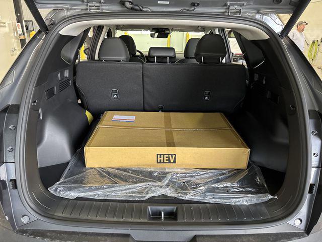 new 2025 Hyundai TUCSON Hybrid car, priced at $37,046