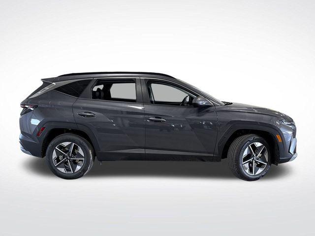 new 2025 Hyundai TUCSON Hybrid car, priced at $36,546