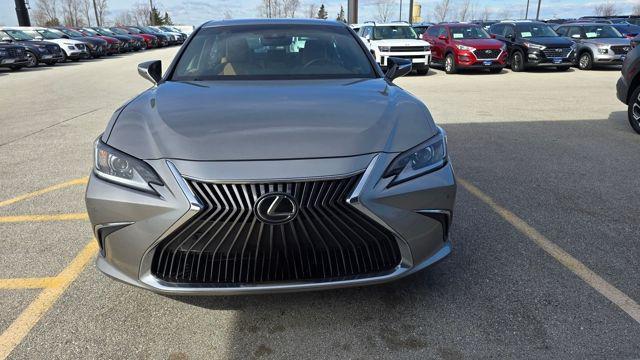 used 2019 Lexus ES 350 car, priced at $20,486