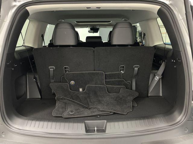 used 2024 Hyundai Santa Fe car, priced at $31,953