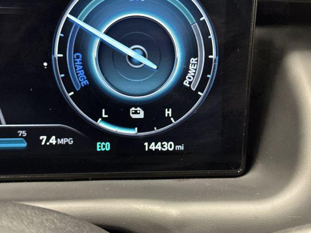 used 2024 Hyundai TUCSON Hybrid car, priced at $24,996