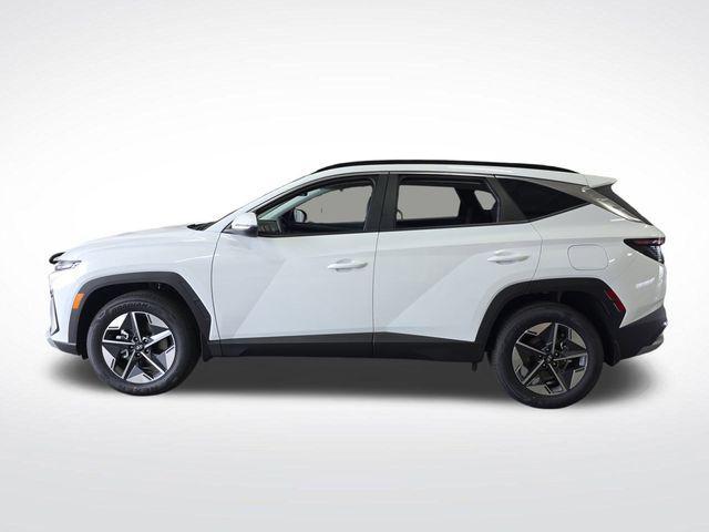 new 2025 Hyundai TUCSON Hybrid car, priced at $37,041