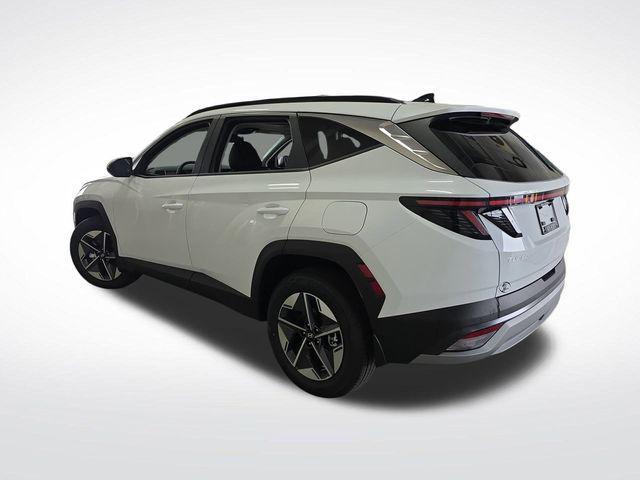 new 2025 Hyundai TUCSON Hybrid car, priced at $37,041
