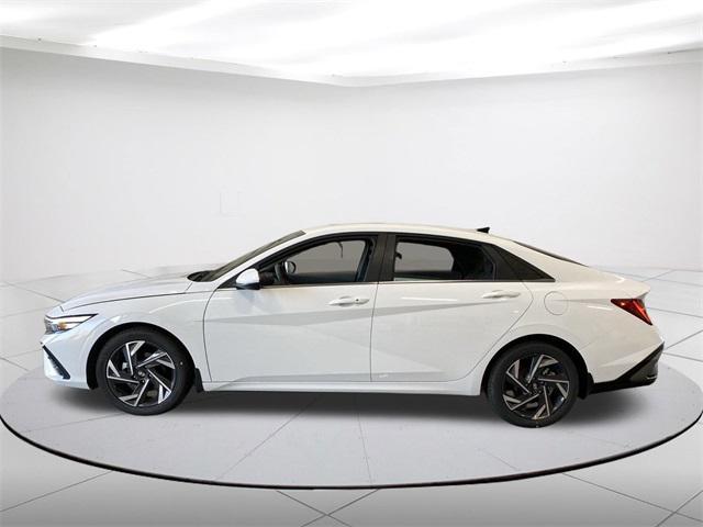 new 2024 Hyundai Elantra car, priced at $25,389