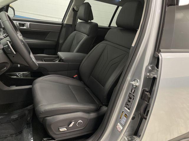 used 2024 Hyundai Santa Fe car, priced at $34,327