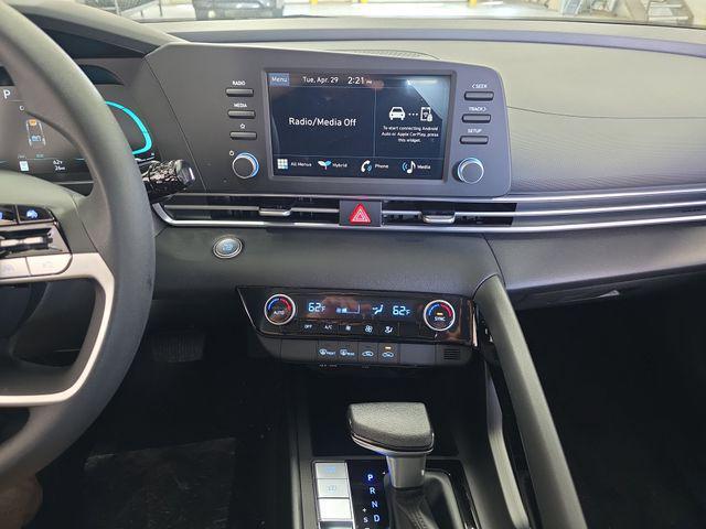 new 2025 Hyundai ELANTRA HEV car, priced at $26,627