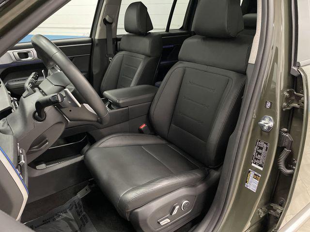 used 2024 Hyundai Santa Fe car, priced at $32,294