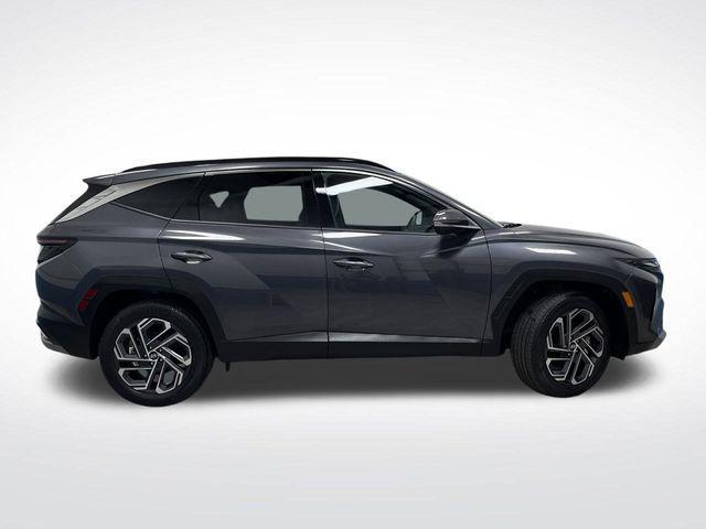 used 2025 Hyundai TUCSON Hybrid car, priced at $34,566