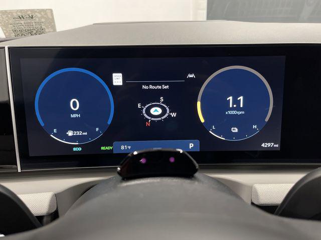 used 2025 Hyundai TUCSON Hybrid car, priced at $34,566
