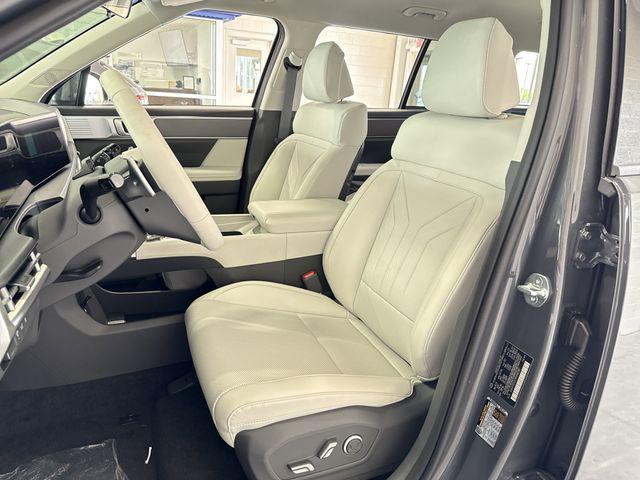 new 2025 Hyundai Santa Fe car, priced at $39,057