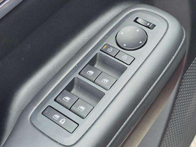 used 2025 Hyundai Santa Fe car, priced at $31,895