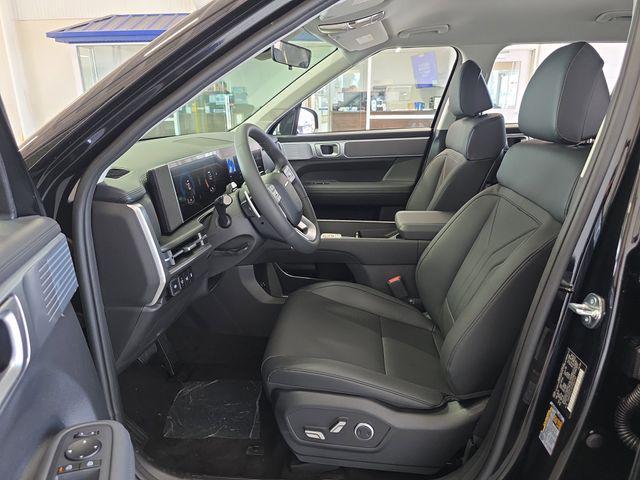 new 2025 Hyundai Santa Fe car, priced at $40,013