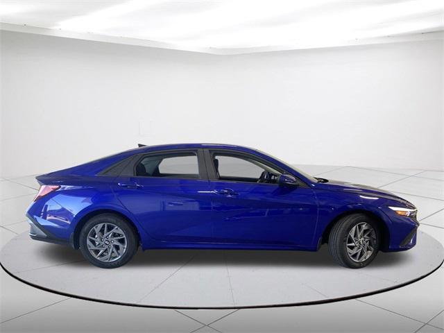 new 2024 Hyundai Elantra car, priced at $23,271