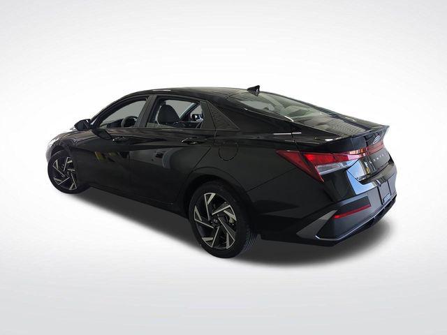 new 2025 Hyundai Elantra car, priced at $23,561
