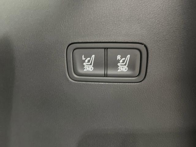 used 2024 Hyundai Santa Fe car, priced at $30,896