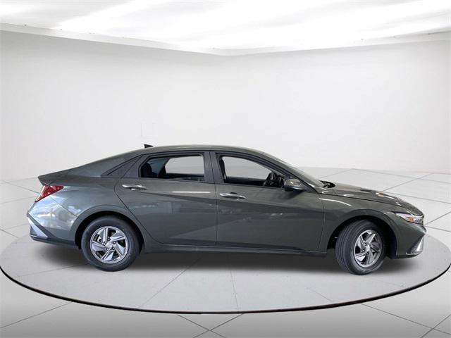 new 2024 Hyundai Elantra car, priced at $21,571