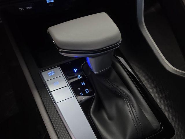 new 2025 Hyundai Elantra car, priced at $24,050
