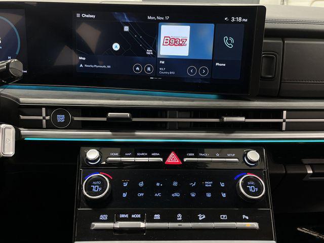 used 2024 Hyundai Santa Fe car, priced at $33,954