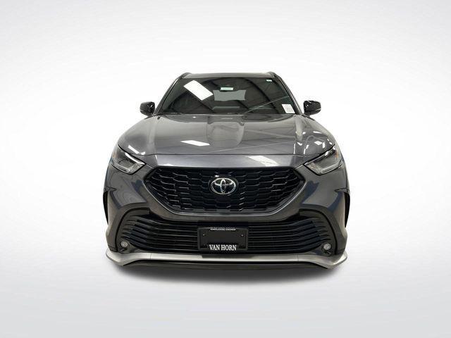 used 2023 Toyota Highlander car, priced at $38,926