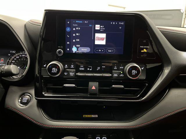 used 2023 Toyota Highlander car, priced at $38,926