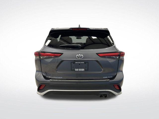used 2023 Toyota Highlander car, priced at $38,926