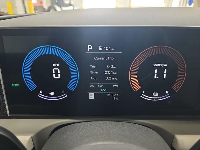 new 2026 Hyundai TUCSON Hybrid car, priced at $35,477