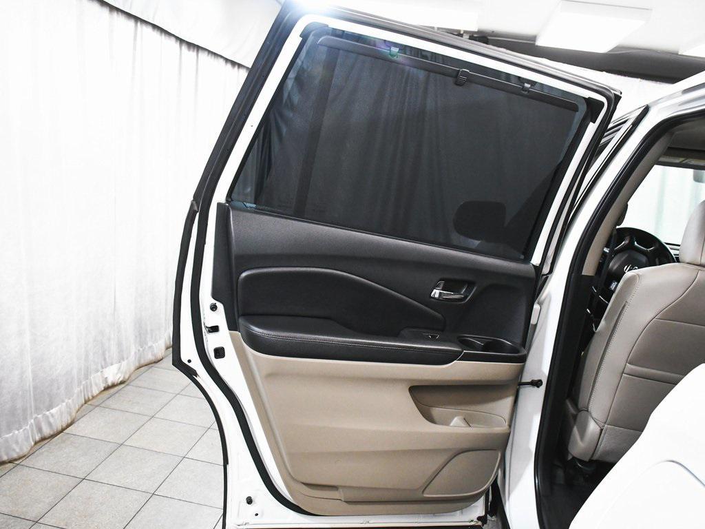 used 2022 Honda Pilot car, priced at $19,888