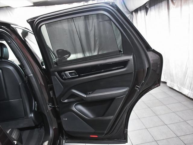 used 2022 Porsche Cayenne car