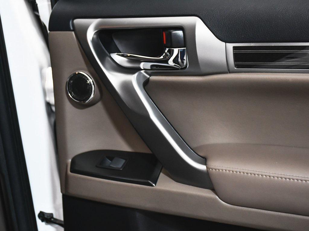 used 2023 Lexus GX 460 car, priced at $49,888