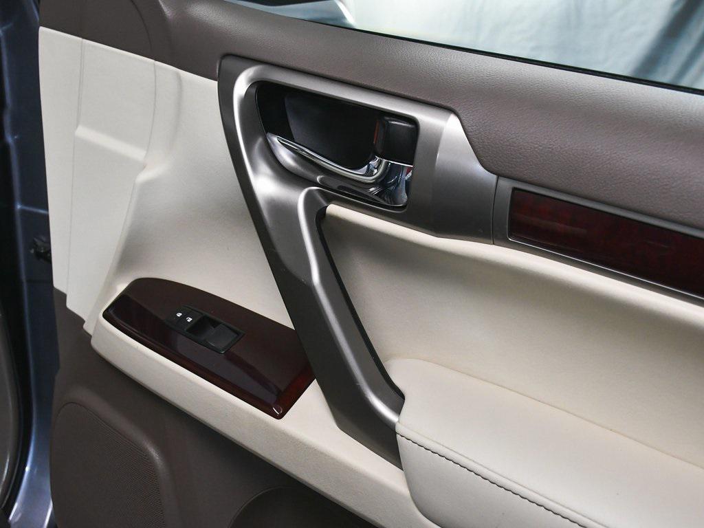 used 2019 Lexus GX 460 car, priced at $26,888